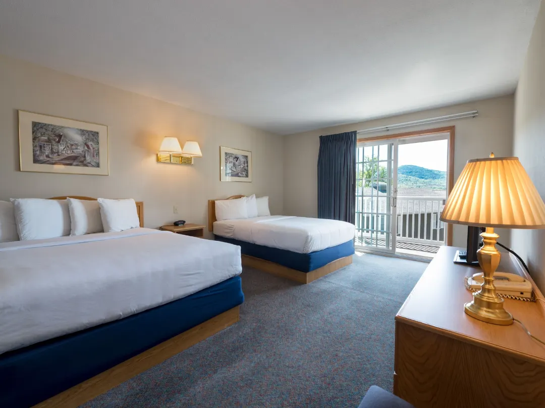 Adirondack Retreat Inn & Suites - Lake George, NY