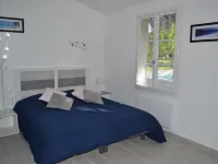 L'Instant Bleu Hotels in Marans