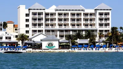 شيفاردس بيتش ريزورت Hotels near Sand Key Park