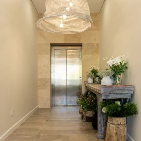 Astina Suites, Forster