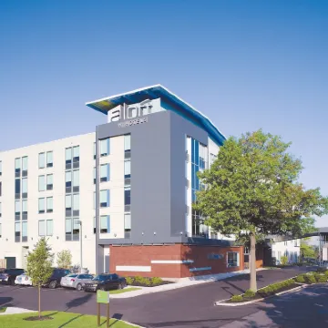 Aloft Portland Airport at Cascade Station Hotels near Nordstrom Rack