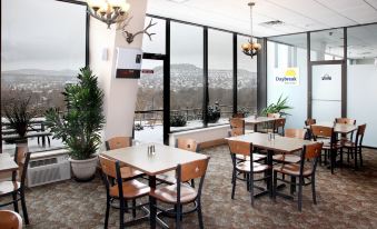 Days Inn & Suites by Wyndham Trinidad