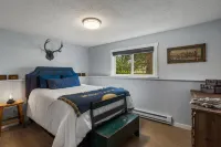 Welcome to Bozeman Haus!  A Comfortable 4 Bedroom House That Sleeps 8 People. Các khách sạn gần Sân bay quốc tế Bozeman Yellowstone
