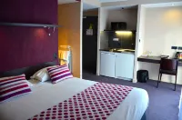 Logis Golfe Hotel Hotels in Sene