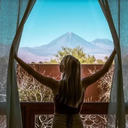 Tierra Atacama, Beckons