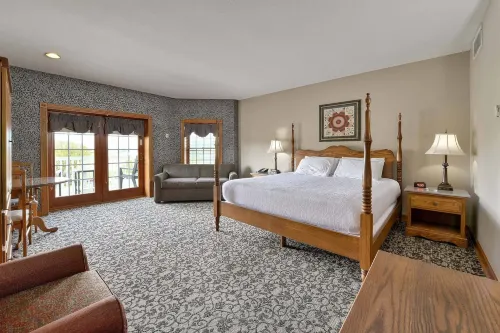 Carlisle Inn Hotels in Wayne Township