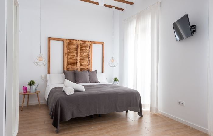 Gomez Rooms