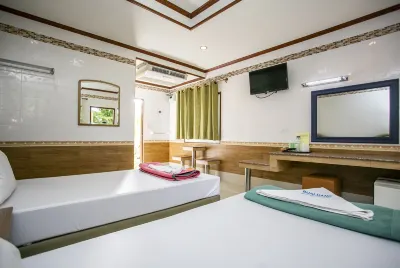 Bualuang Boutique Resort Hotels near Wat Nak