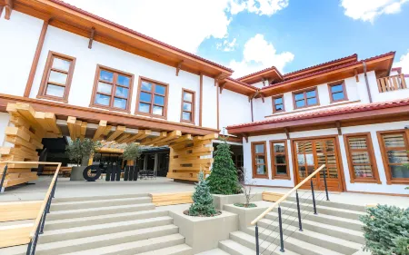 Omm Inn Отели в г. Эскишехир