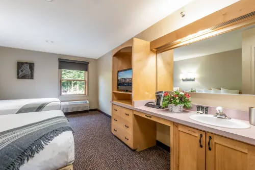 Snow Cap Inn Hotels in Newry