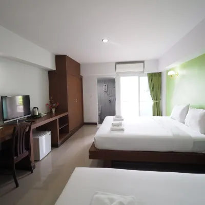 Phuhi Hotel Hotels near Paka Showpark