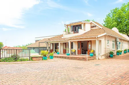 Roseland House Отели рядом с достопримечательностью «Университет Квазулу-Натал»