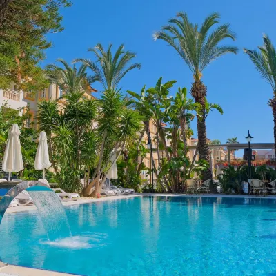 Side Village Hotel - All Inclusive Отели рядом с достопримечательностью «Музей в Сиде»