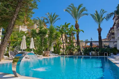 Side Village Hotel - All Inclusive Hôtels à proximité de : Athena's Temple