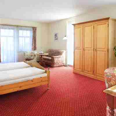 Hotel Neue Höhe Rooms