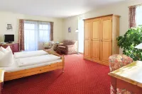 Hotel Neue Höhe Hotels in Neuklingenberg