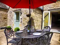 Greystones Cottage Hotels near The Old Prison