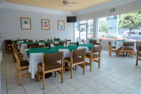 ホテル サカテカス コーツ