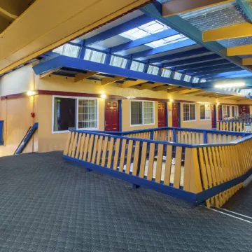 Eureka Town House Motel - Historic Old Town