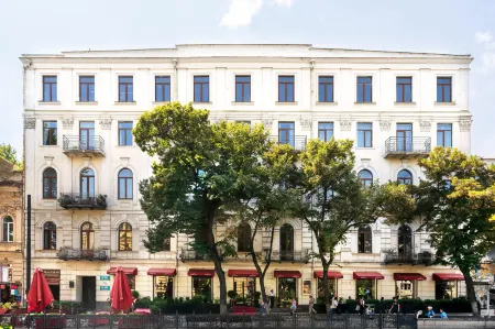 Alma Boutique Hotel Отели рядом с достопримечательностью «Тбилисский зоопарк»