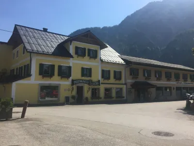 Metzgerwirt Vieh Heli Hotels near Lake Hallstatt