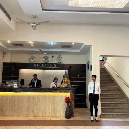 Hotel Mansarover Paradise