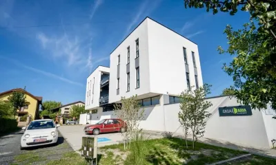 Casa Maria City Apartments Отели в г. 