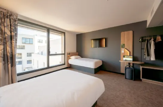 B&B Hotel Toulon Centre Gare Hotels near Toulon Ferry