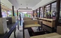 Ikhtiar Surya Hotel Hotels in Glagah