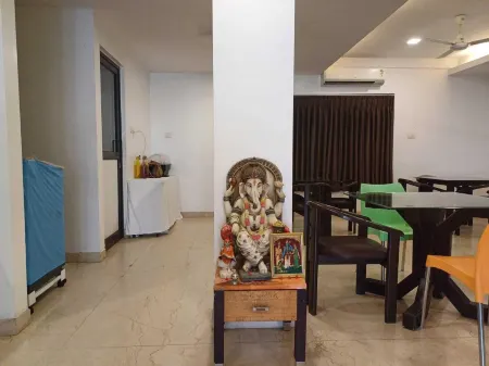 D and A Boutique Hotel Отели рядом с достопримечательностью «Арулмиг Марундеесварар Темпл»