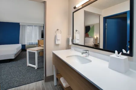 Spark by Hilton Walker Grand Rapids North Отели в г. Уолкер