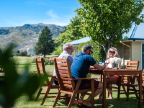 Lake Dunstan Motel Hotels in Cromwell