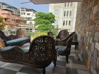 Gullu Kuku Homestay - Bed and Breakfasts