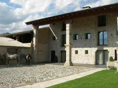 Mas d'Aravó Hotel dekat La Masella