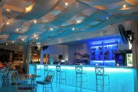 Acrotel Lilyann Boutique Hotel - bar