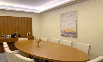 Grand Swiss-Belhotel Waterfront Seef