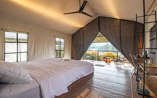 Trizara Resorts - Glam Camping - Quầy bar