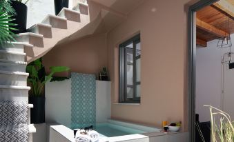 Gateway Suites