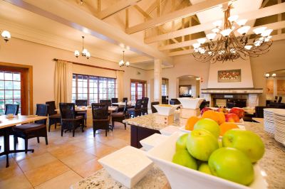 Restaurant The Caledon Hotel Photo