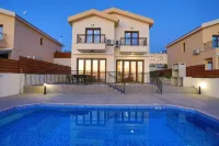 Villa Ernica - Huvilat