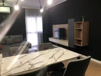 티렌트 아파트먼트 코무나 파리시트 1