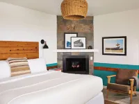 Cambria Beach Lodge