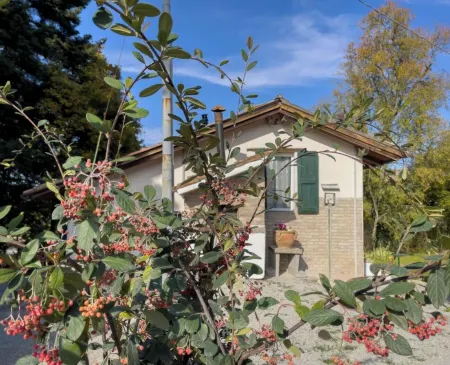 Notte Rosa Suites & Relax Отели в г. Felegara