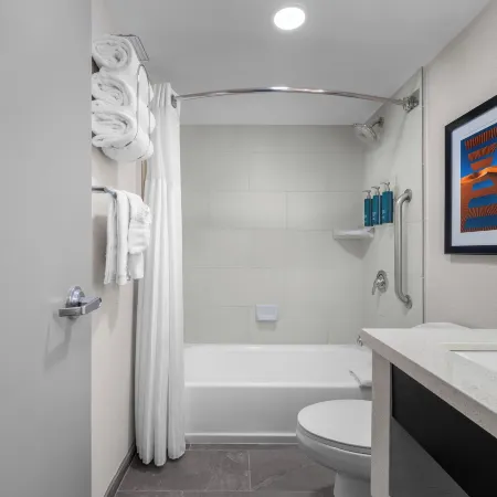 DoubleTree by Hilton Phoenix Midtown