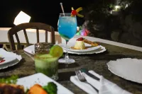 Mirador Acapulco - breakfast