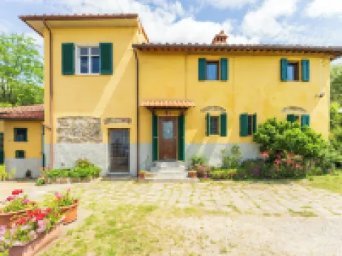 La Casa di Elda, Holiday Home with Pool, Uzzano, Toscana Hotels in Uzzano