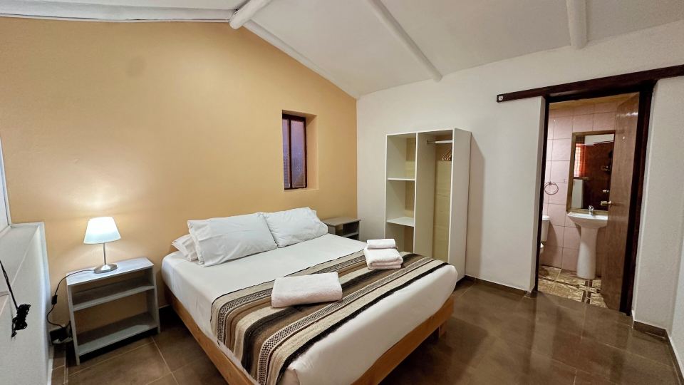 hostal qachisolcor