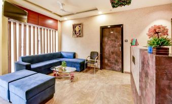 Hotel Frontier Royal