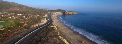 บ้านหลายชั้น 2 ห้องนอน - Wi-Fi เร็ว - จอดรถฟรี - cm-1 โรงแรมใกล้Parsons Field