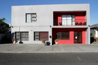 Broadway Tygervalley House Hotels near Tygerberg Nature Reserve